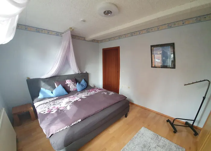 Klinkerhaus * Treuen